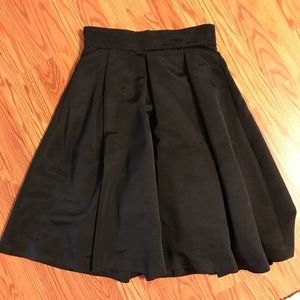 Classy Eliza J black skirt size 8